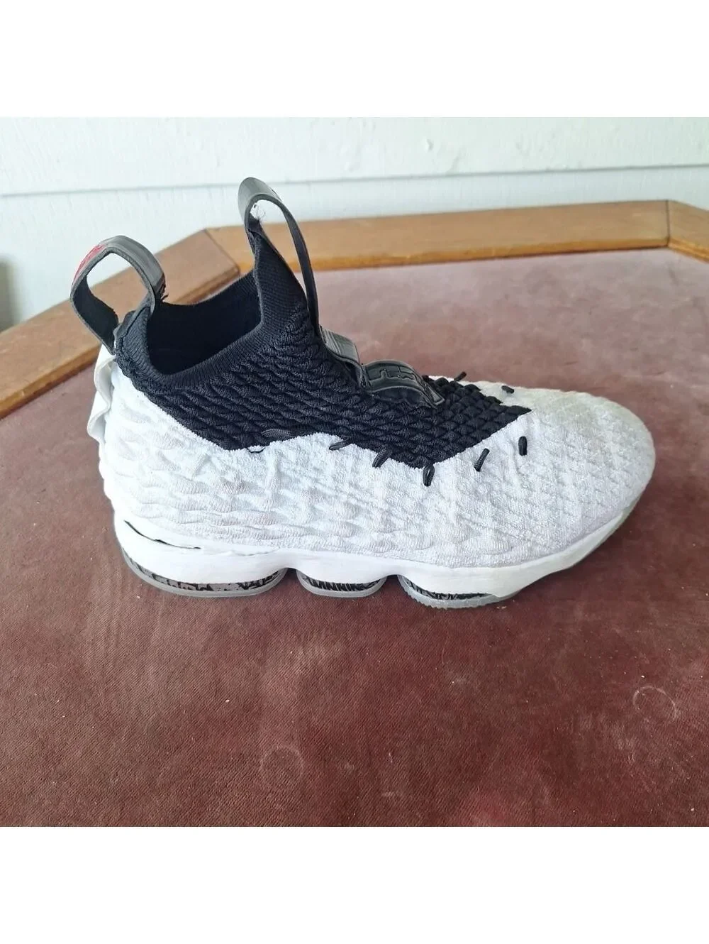Nike Lebron James 15 Graffiti White  Sz 7y 2017